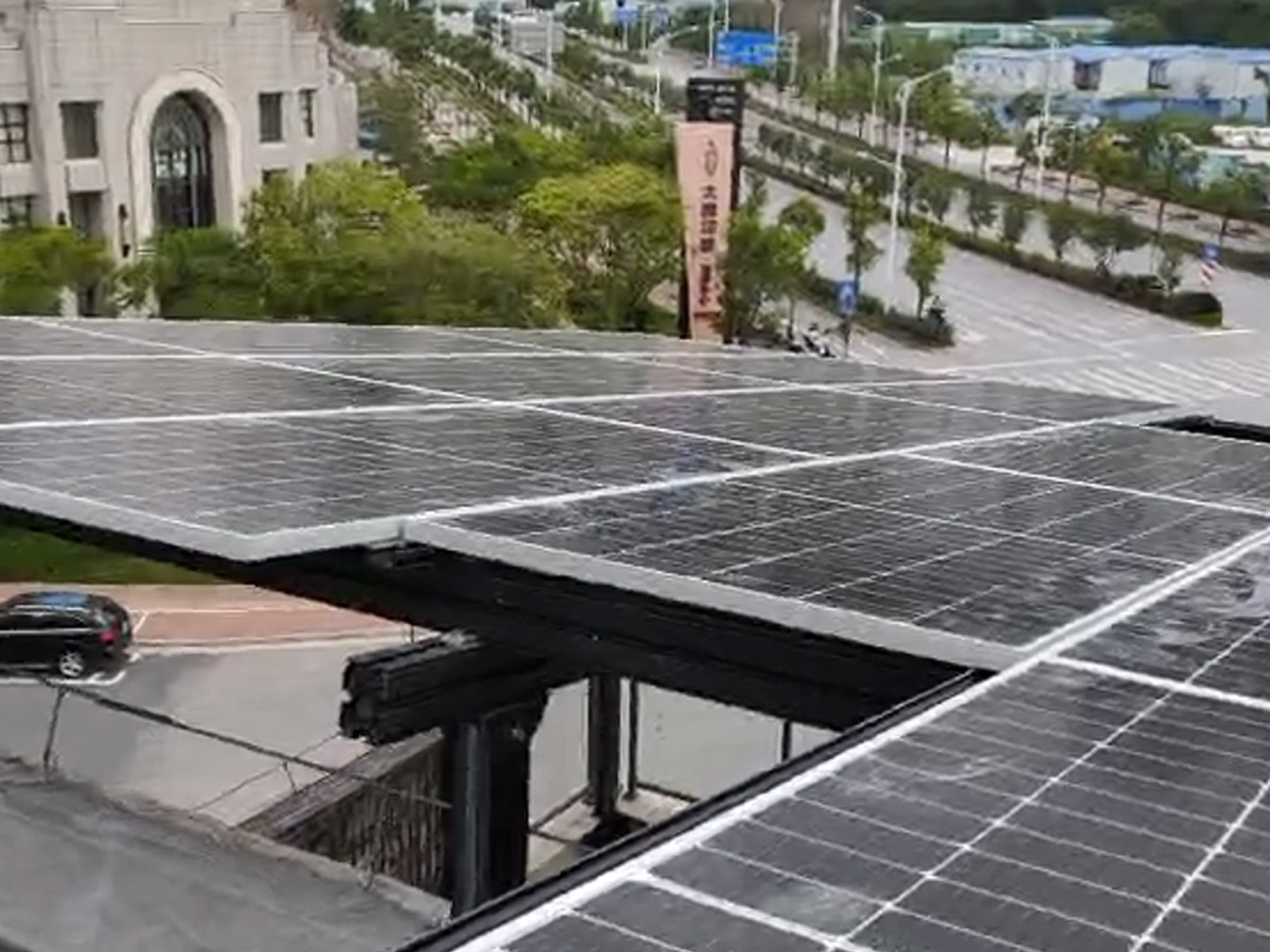 南寧市三塘盛天東郡別墅區(qū)光伏發(fā)電案例